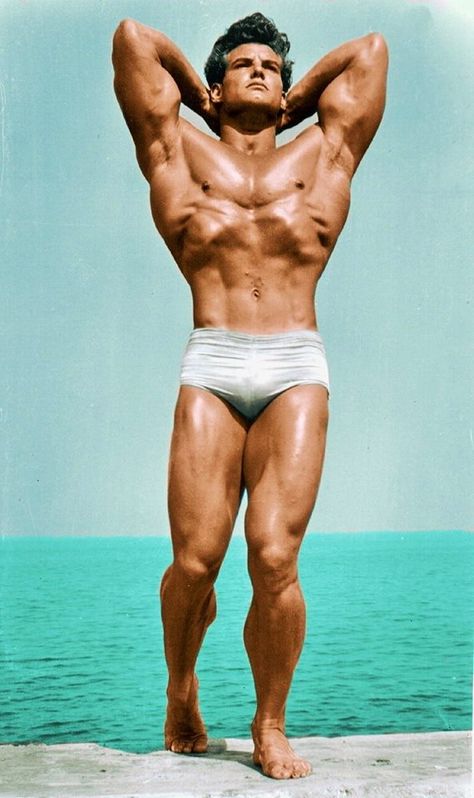 Steve Reeves in classic pose Steve Reeves Workout, Old School Bodybuilding, Old Bodybuilder, Vintage Hollywood Stars, Steve Reeves, Retro Men, Celebrity Art, Men Vintage, Vintage Hollywood