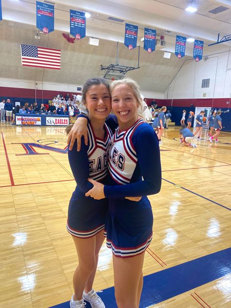 #fashion #preppy #friends #friendship #ootd #ootdfashion #cheer Basketball Cheer Pictures, Cheer Basketball, Cheerleader Aesthetic, Preppy Friends, Basketball Cheer, Cheer Pics, Basketball Cheers, Team Ideas, School Cheer