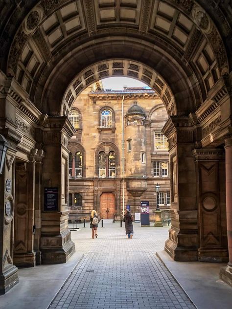 Dark Academia Building, Edinburgh Apartment, 20s Aesthetic, University Of Edinburgh, Vintage Academia, Edinburgh University, Uni Life, Medical Aesthetic, Medical College