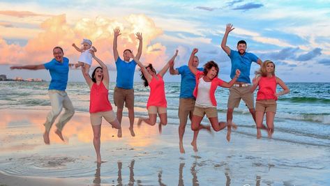 Mexico Beach Family Photos Outfits, Portraits Expressions, Family Beach Pictures Poses, Family Beach Pictures Outfits, Miramar Beach Florida, Mexico Outfits, Beach 2023, Beach Picture Outfits, Extended Family Photography