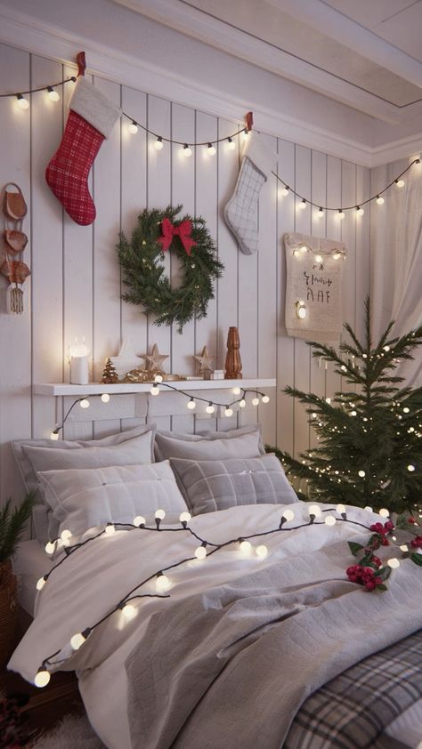 Teen Christmas Room Ideas, Bedroom Tree Christmas, Christmas Decor Bedroom Aesthetic, Small Bedroom Christmas Decor, Christmas Lights In The Bedroom, Christmas Room Inspiration, Tree With Fairy Lights, Christmas Bedroom Aesthetic, Sleepover Vibes