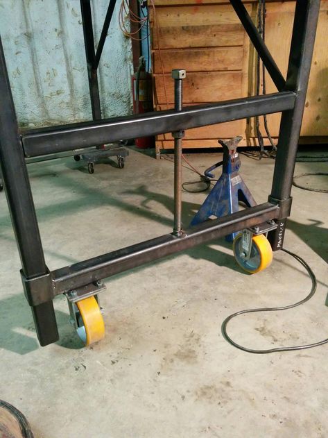 Welding Bench, Cool Welding Projects, Welding Tables, مشروعات العلوم, Welding Shop, Welding Cart, Fabrication Tools, Welding And Fabrication, Diy Welding