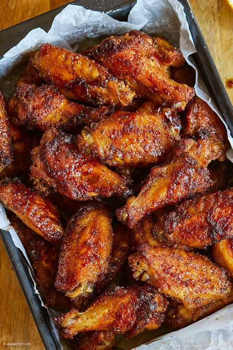 Baked Chicken Wings - #chicken #wings #recipe #eatwell101 - Try our tasty baked chicken wings recipe for a quick and easy family meal everyone will love! These easy chicken wings are juicy on the inside and perfectly crispy on the outside! - #recipe by #eatwell101® Homemade Wing Recipes, Bbq Turkey Wings Oven Baked, Roasted Chicken Wings In Air Fryer, Jalapeno Chicken Wings, Rosemary Chicken Wings, Oven Roasted Chicken Wings Crispy, Fall Off The Bone Chicken Wings, Best Wings Recipe Crispy, Oven Fried Chicken Wings Recipes