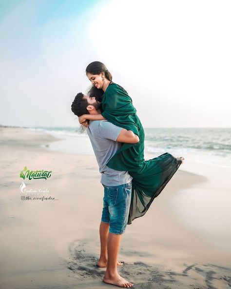 Romantic Pic, Pre Wedding Photoshoot Beach, Future Photoshoot, Simple Girl Outfits, Pre Wedding Photoshoot Props, Photo Stills, Couple Romantic, Photoshoot Beach, Wedding Photoshoot Props