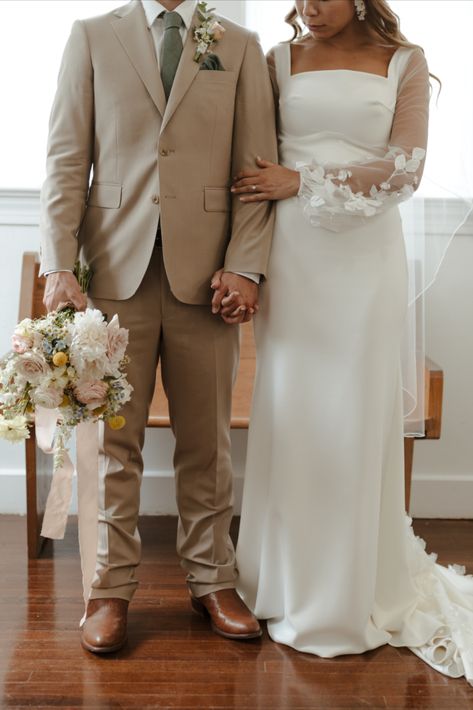 Spring Wedding, Eucalyptus Tie, Tan Suit, Wedding Day Pose, Bride and Groom, Wedding Floral Bouqet, Groom Outfit Idea, Wedding Season, Wedding Idea, Summmer Wedding, Wedding Suits Groom Floral Tie, Groom Suit Spring Wedding, Spring Wedding Groom Attire, Tan Suit Wedding, Pose Bride, Groom Suit Black, Wedding Eucalyptus, Wedding Themes Spring, Groom Wedding Attire