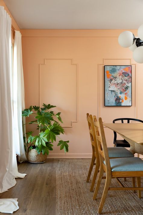 Post Image Peach Dining Room, Modern Living Room Wallpaper, Peach Living Rooms, Peach Rooms, Eclectic Chairs, Living Room Wallpaper, Peach Walls, Colorful Apartment, Sugar Hill