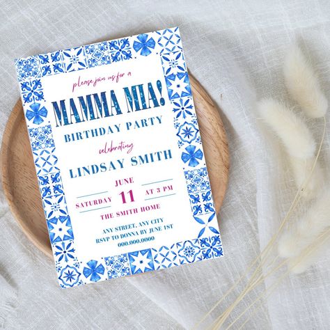 Mamma Mia Birthday Invitations, Mamma Mia Invitation, Mamma Mia Wedding, Bachelorette Vibes, 17th Birthday Party Ideas, Queen Birthday Party, Birthday 2023, 17th Birthday Ideas, Party Table Settings