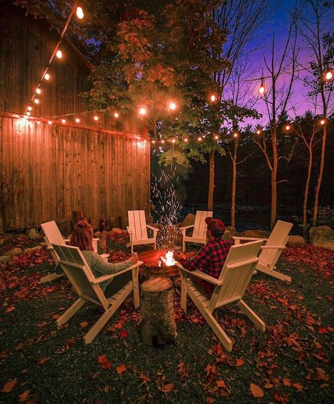 Beautiful Places Photography, Places Photography, Fall Evening, Gorgeous Houses, Bonfire Night, Autumn Night, Cabin Life, Wood Working For Beginners, Garden Layout