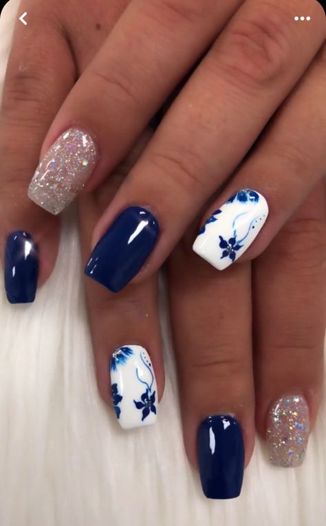 Wedding Day Nails Blue, Navy Blue Nails Square, Dark Blue Flower Nails, Navy And White Nails, Navy Nail Designs, Blue And White Nail Art, Navy Nails Design, Bridal Shower Nails, Royal Blue Nails Designs