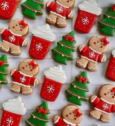 Christmas Cookie Board, Icing Biscuits, Sugar Cookie Christmas, Christmas Cookies Packaging, Cookie Board, No Bake Sugar Cookies, Christmas Sugar Cookies Decorated, Homemade Gingerbread, Cookie Decorations