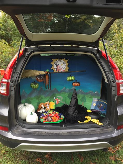 Room on the Broom theme for Trunk or Treat Movie Seats, Teacher Door Decorations, Small Home Theaters, Room On The Broom, Teal Pumpkin, Cars Room, Teacher Doors, Trunk Or Treat, Outdoor Bed