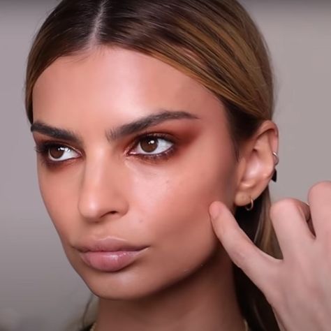 How To Elongate Eyes With Blush: Makeup Artist Tips For Elongating Eyes | BEAUTY/crew Elongate Eyes, Emily Ratajkowski Makeup, Blush Placement, Blush Tips, Maybelline Falsies, Shimmery Eyeshadow, Artist Tips, Makeup Artist Tips, How To Apply Blush