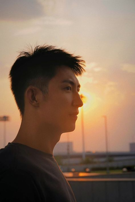 Ikea Dog, Eyes In The Dark, Johnny Huang, Zhang Jingyi, Chinese Series, Chinese Films, Drama China, Male Celebs, No Cap