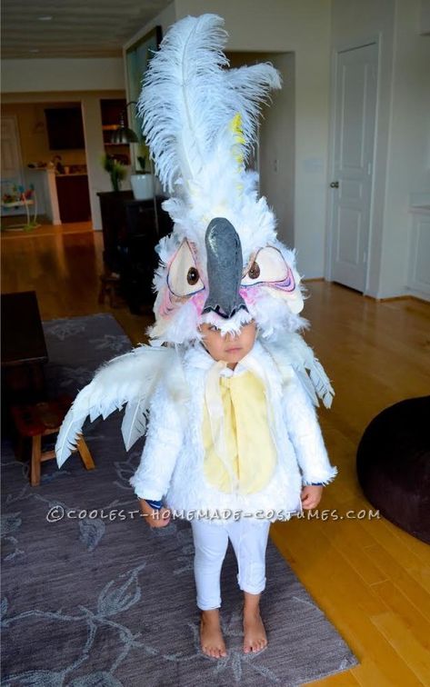 Cool Nigel Parrot Costume from the Movie Rio Macaw Costume, Rio Bird, Bird Costume Kids, Red Macaw Parrot, Short Tutu Skirt, Rio Party, Halloween Food Crafts, Parrot Costume, Twin Costumes