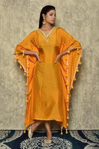 Shop for Khwaab by Sanjana Lakhani Yellow Bamberg  Silk Bandhej Print Kaftan for Women Online at Aza Fashions Kaftan Suit Design, Kaftan Kurti Designs, Kaftan Pattern Kurti, Kaftan Suit, Haldi Dress Ideas, Kaftan Kurti, V Neck Kaftan, Bandhej Print, Haldi Dress