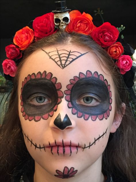 Day Of The Dead Make Up Kids, Day Of The Dead Makeup Easy Kids, Day Of The Dead Face Paint Easy, Catrina Kids Makeup, Day Of The Dead Kids Makeup, Diy Day Of The Dead Makeup, Day Of The Dead Face Paint Kids, Day Of The Dead Halloween Makeup, Dia De Los Muertos Makeup For Kids