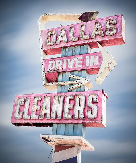 Dallas Drive In Cleaners, Shakes The Clown Coral Pantone, Old Neon Signs, Retro Signage, Retro Signs, Blue Photography, History Notes, Vintage Neon Signs, American Diner, Dream Closets