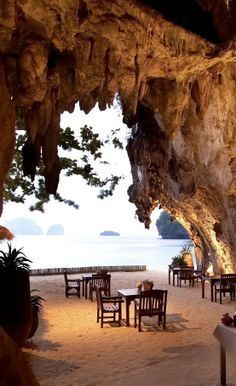 St. Thomas, US Virgin Islands. Get your daily dose of US Virgin Islands travel, culture, food and art over at; bit.ly/CultureTripUSVirginIslands Railay Beach, Krabi Thailand, Breathtaking Places, Halong Bay, Krabi, Menorca, Rock Formations, Virgin Islands, Thailand Travel