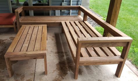 Diy Outdoor Sectional, Reban Ayam, Outdoor Sectional Couch, Koti Diy, Outdoor Couch, Diy Casa, Patio Diy, Hemma Diy, Simple Furniture