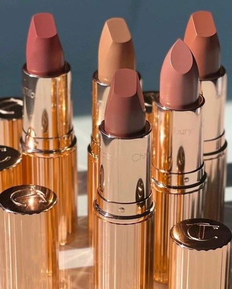 Elegant Lipstick, Fancy Cosmetics, Makeup Tools Products, You Look Fab, Makeup Nails Designs, Luxury Cosmetics, Favorite Makeup Products, Fancy Makeup, Nude Lipstick