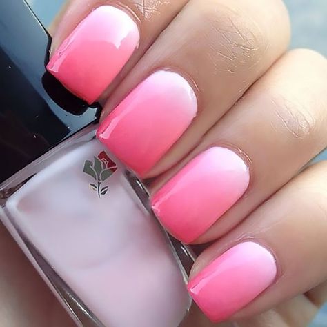 18 Beautiful Ombre Nail Design Ideas for 2021 - The Trend Spotter Pretty Ombre Nails Short, Ombre Nail Design, Orange Ombre Nails, Stars Nails, Ombre Gel Nails, Red Ombre Nails, Purple Ombre Nails, Nails Rose, Blue Ombre Nails