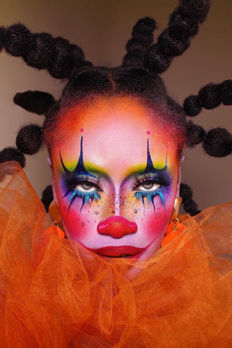 I’m a beast, from di West Indies 🇯🇲 on Twitter: "Bianka, you’re such a f*ckn CLOWN 🤡 Top lashes @bewispyy JCG bottom lashes Kandre ( cut into peices ) Ig @beautybybb_… https://t.co/ZIyP2XycMI" Creepy Makeup, Bottom Lashes, Drag Make-up, Punk Makeup, Drag King, Drag Makeup, Theatrical Makeup, Halloween Makeup Inspiration, Cool Makeup Looks