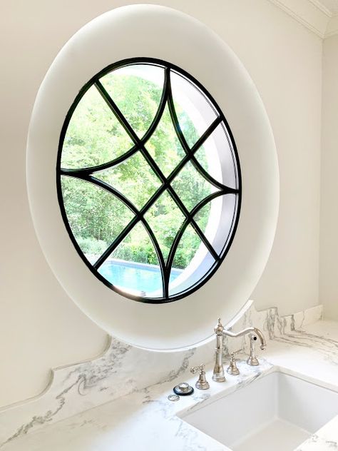 window and backsplash Circular Window Design, Round Windows Ideas, Round Window Design, Circle Window Design, Window Design Modern, Fancy Window, Circular Window, Round Windows, Modern Window Design