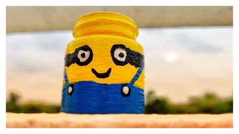 Reused empty acrylic paint bottle and painted this amazing Minion 😃 Mini Bottle Painting, Bottles Painting, Acrylic Paint Bottles, Paint Bottles, Mini Bottle, Diy Bottle Crafts, Diy Bottle, Mini Bottles, Bottle Painting