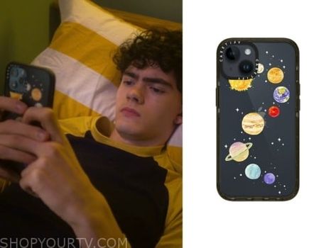 Charlie Spring Clothes, Style, Outfits, Fashion, Looks | Shop Your TV Heartstopper Season 2, Spring Phone Cases, Charlie Spring, Worn On Tv, Wardrobe Clothes, Last Episode, Clothes Style, Film Serie, Spring Wardrobe