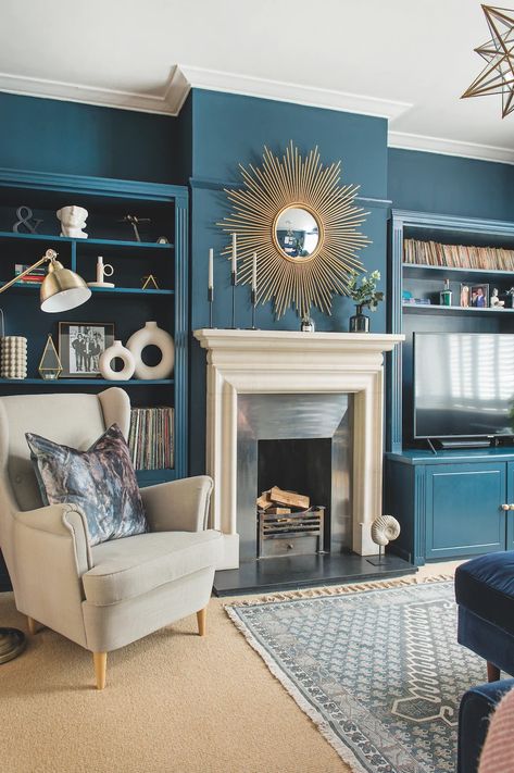 Hague Blue Living Room, Sitting Room Interior Design, Navy Living Rooms, Teal Living Rooms, Beige Room, Hague Blue, Victorian Living Room, Living Room Ornaments, Cosy Room