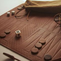 How many pieces does each player have in Backgammon? - Answers.com Diy Backgammon, Leather Backgammon, Medieval Games, Backgammon Game, Backgammon Board, Backgammon Set, Canvas Leather Bag, Jw Marriott, Leather Projects