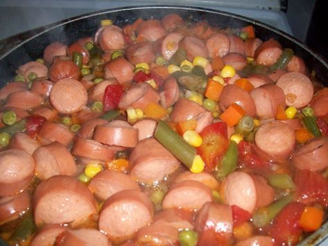 A Blessing in Disguise : Hot Dog Stew Hot Dog Stew, Hot Dog Soup Recipes, Hot Dog Stew Recipe, Dog Soup Recipe, Sausage Casseroles, Hot Dog Soup, Autumn Soups, Hot Dog Appetizers, Dog Soup