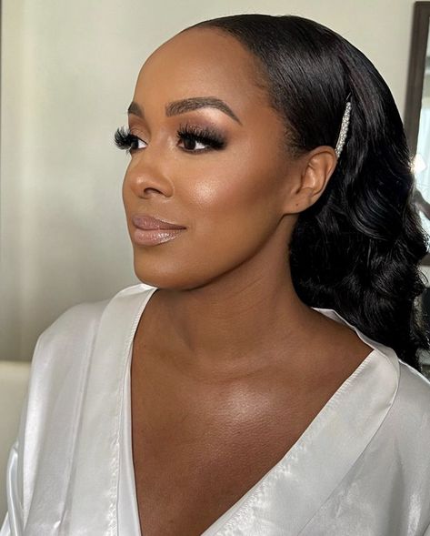 Black Woman Bride Makeup, Bridal Makeup On Brown Skin, Bridal Makeup Black Women, Black Bride Makeup, Black Bride Wedding, Black Wedding Makeup, Bride Wedding Makeup, Black Bridal Makeup, Bride Hair Down