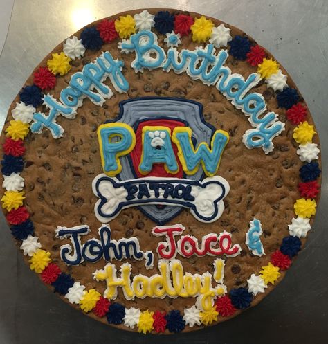 Paw Patrol Paw Patrol Cookie Cake, Birthday Cookie Cakes, Paw Patrol 2nd Birthday, Fall Themed Birthday, Paw Patrol Birthday Ideas, Birthday Party Paw Patrol, Paw Patrol Cookies, Giant Cookies, Cookie Cake Designs