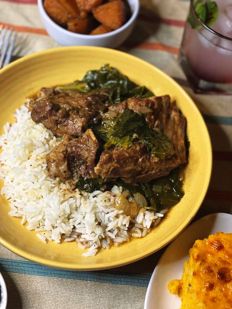 Pork Neck Recipe, Beef Crockpot Recipes, Pork Neck Bones Recipe, Greens Recipe Soul Food, Southern Collard Greens, Beef Crockpot, Collard Greens Recipe, Neck Bones, Southern Recipes Soul Food