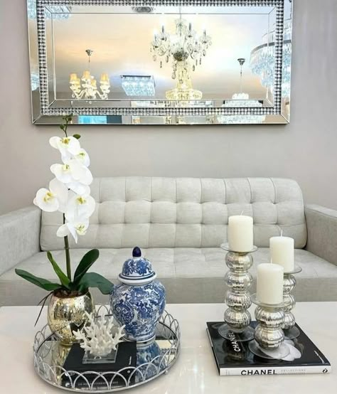 Waiting Room Decor, Coffee Table Decor Living Room, Blue Living Room Decor, Home Decor Ideas Kitchen, Table Decor Living Room, Decor Ideas Kitchen, Home Decor Minimalist, Home Decor Apartment, Home Decor Aesthetic