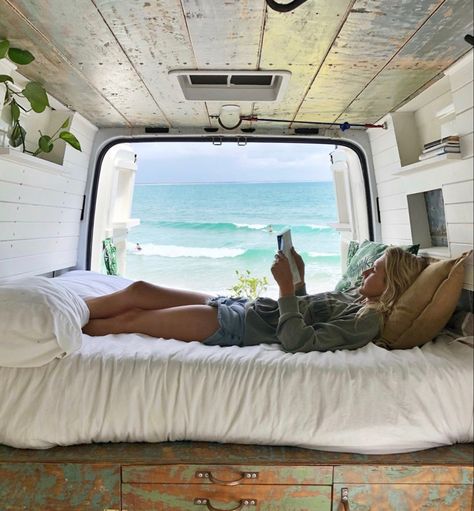 Van Life Aesthetic, Camper Travel, Vans Girl, Bus Life, Surf House, Van Home, Van Living, Travel Van, Camping Adventure