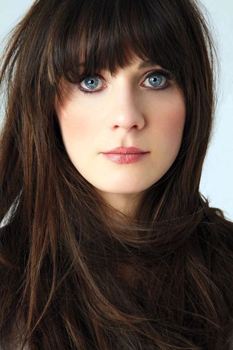 Hair Color For Fair Skin, Rambut Brunette, Makeup Tip, Fesyen Rambut, 짧은 머리, Stil Inspiration, Zooey Deschanel, Pale Skin, Fair Skin