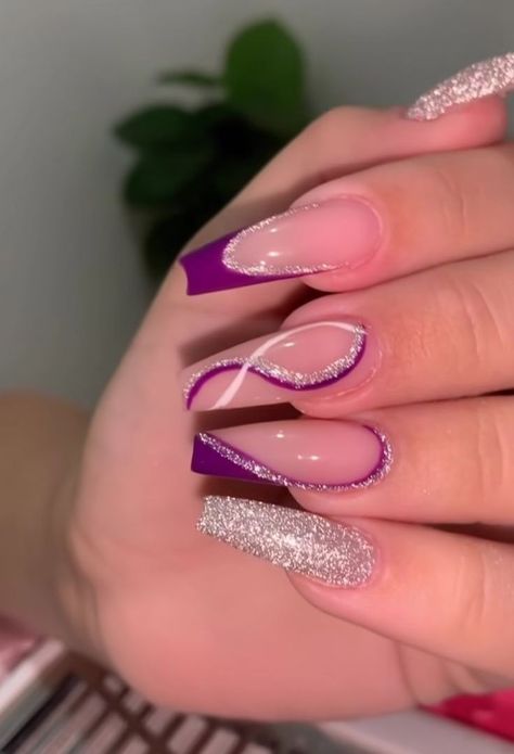 Purple Gel Nails, Purple Acrylic Nails, Nagellack Trends, Purple Nail, Bling Acrylic Nails, Acrylic Nails Coffin Short, Sparkly Nails, Pink Acrylic Nails, Purple Nails