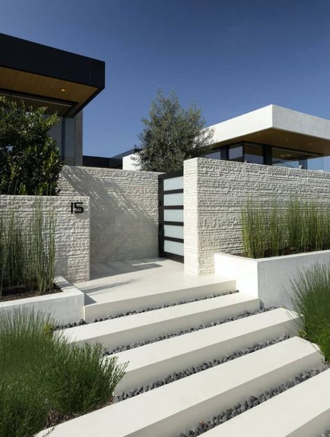 Glass Beach House, Dream House Mansions, Architecture 101, Green Architect, Compound Wall Design, Boundary Walls, House Gate Design, Casa Exterior, Modern Beach House