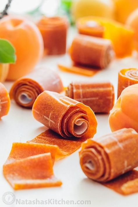 Apricot Fruit Leather | Yummy Fruit Leather Recipes | Healthy Homesteading Snack Ideas Mango Fruit Leather Recipe Dehydrator, Dehydrated Mango In Dehydrator, Mango Fruit Leather Recipe, Fruit Leather Recipe, Apricot Recipes, Dehydrated Foods, Apricot Fruit, Food Dehydrator, Fruit Leather