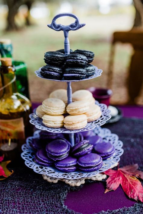 Victorian Tea Party Aesthetic, Gothic Tea Party, Gothic Dinner Party, Tea Party Aesthetic, Gothic Dinner, Halloween Bridal Showers, Halloween Tea Party, Victorian Tea Party, Witch Party