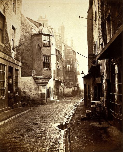 Cardinal Beaton's House, the Cowgate, Edinburgh | by National Galleries of Scotland Commons Old Edinburgh, Old Town Edinburgh, Vintage Scotland, Victorian London, Old Street, Old London, Edinburgh Scotland, White Photo, Street Scenes