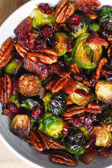 Christmas Brussels Sprouts with Bacon, Pecans, and Cranberries Christmas Brussels, Roasted Brussels Sprouts With Bacon, Christmas Side Dish, Veggie Side Dish Recipes, Brussels Sprouts With Bacon, Brussel Sprout Recipes Roasted, Christmas Side, Christmas Side Dishes, Roasted Vegetable Recipes