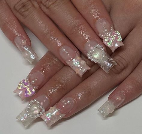 Pastel Y2k Nails, Nails With Charms Y2k, Nails Inspo Y2k, Clear Nails Acrylic, Y2k Nails Pink, Fake Crying, Girl Pranks, Designs For Short Nails, Fashion Empire