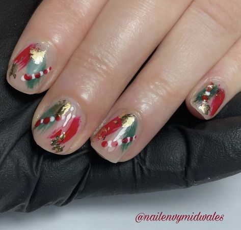 Abstract Christmas Nail Art, Christmas Nails Abstract, Christmas Abstract Nails, Christmas Aura Nails, Abstract Christmas Nails, New Years Nails Design, Nail Decoration Ideas, Nail Designs Christmas, Nails Abstract