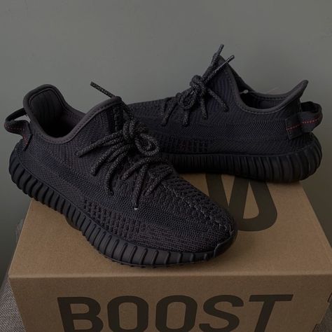 Yeezy Black Shoes, Black Yeezys, Black Yeezy, Yeezy Black, Yeezy Sneakers, Beautiful Places To Travel, Christmas Wishlist, Adidas Yeezy Boost, Cute Shoes