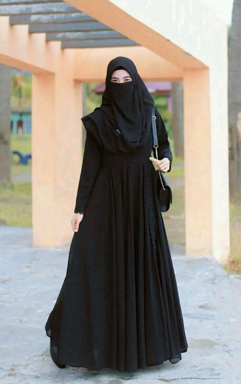 Burkha Designs, Muslim Girl Outfits, Islamic Fashion Dresses, Fesyen Islam, Moslem Fashion, Stile Hijab, Hijab Designs, Niqab Fashion, Hijab Style Tutorial