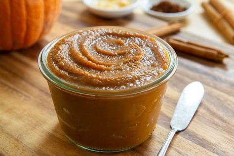 Pumpkin Butter Sugar Free Ketchup Recipe, Homemade Ketchup Recipes, Pumpkin Butter Recipe, Low Carb Bbq Sauce, Keto Bbq, Pumpkin Puree Recipes, Sugar Free Ketchup, Ketchup Recipe, Homemade Apple Butter