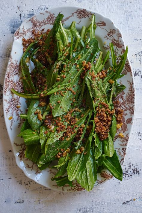 Brussels Salad, Salad Thanksgiving, Thanksgiving Thoughts, Veggie Diet, Dandelion Greens, Greens Salad, Kid Chef, Eat Salad, Apple Crisp